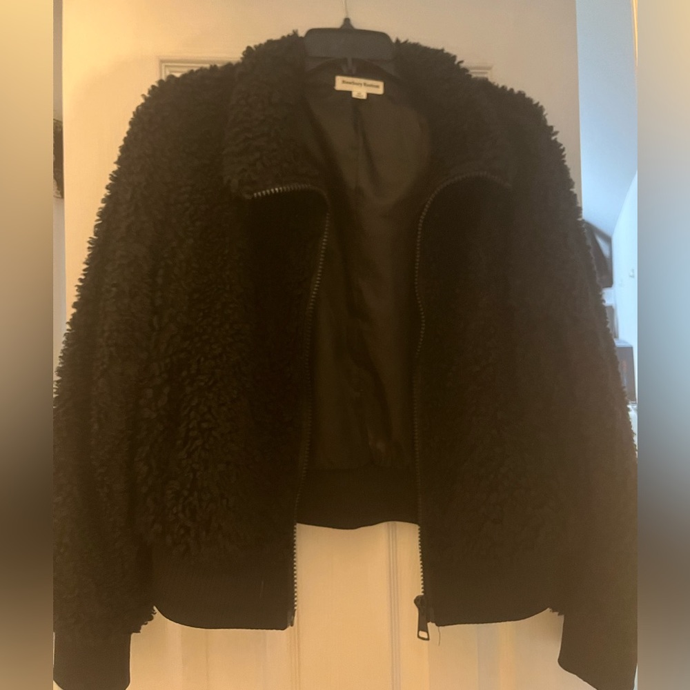 Cropped fuzzy coat